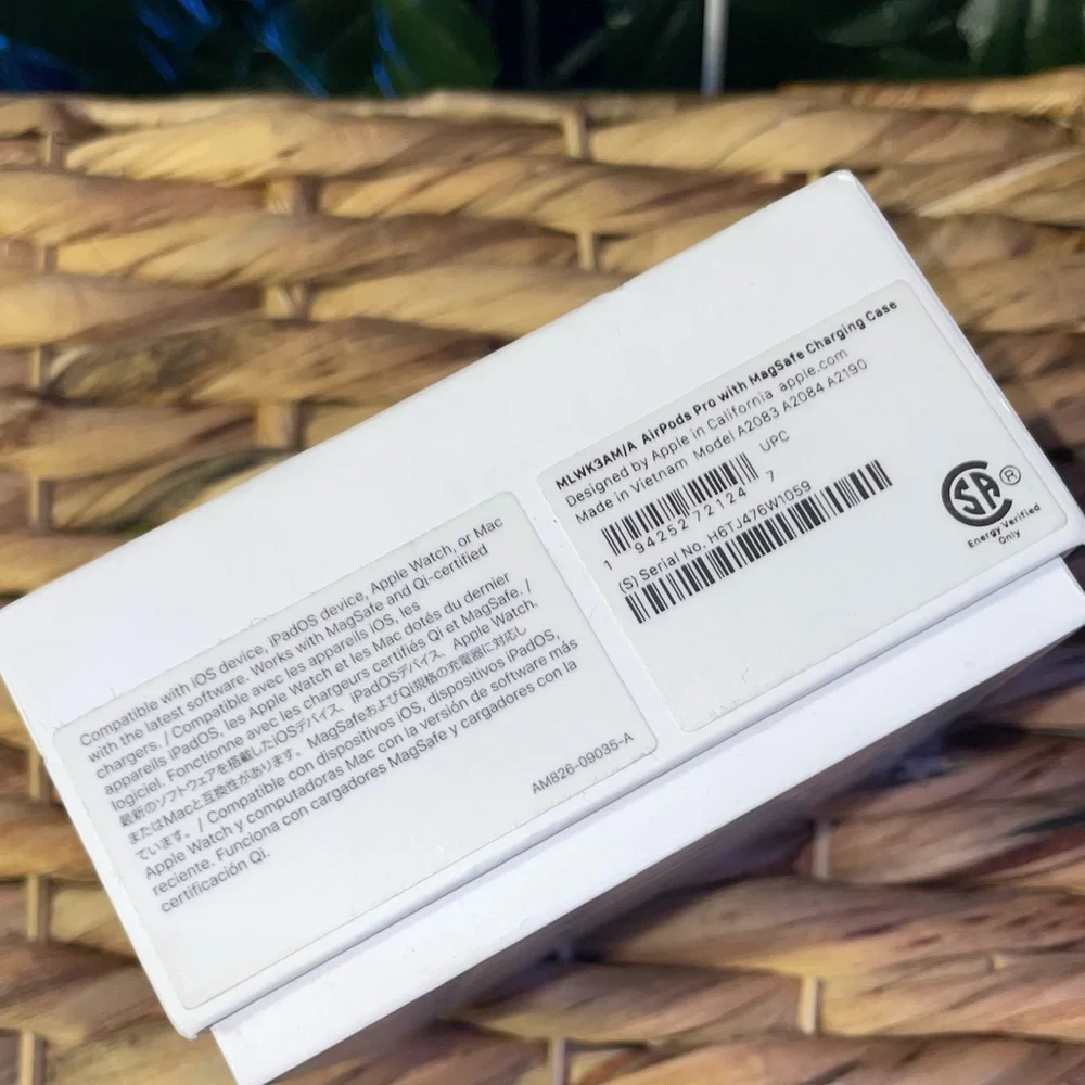Apple AirPods Pro’s EMPTY BOX